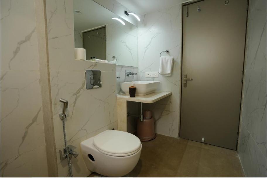 The Haven By Renovo Koregaon Park プネ エクステリア 写真